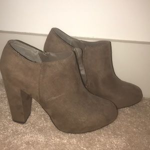 Nine West Ankle Booties